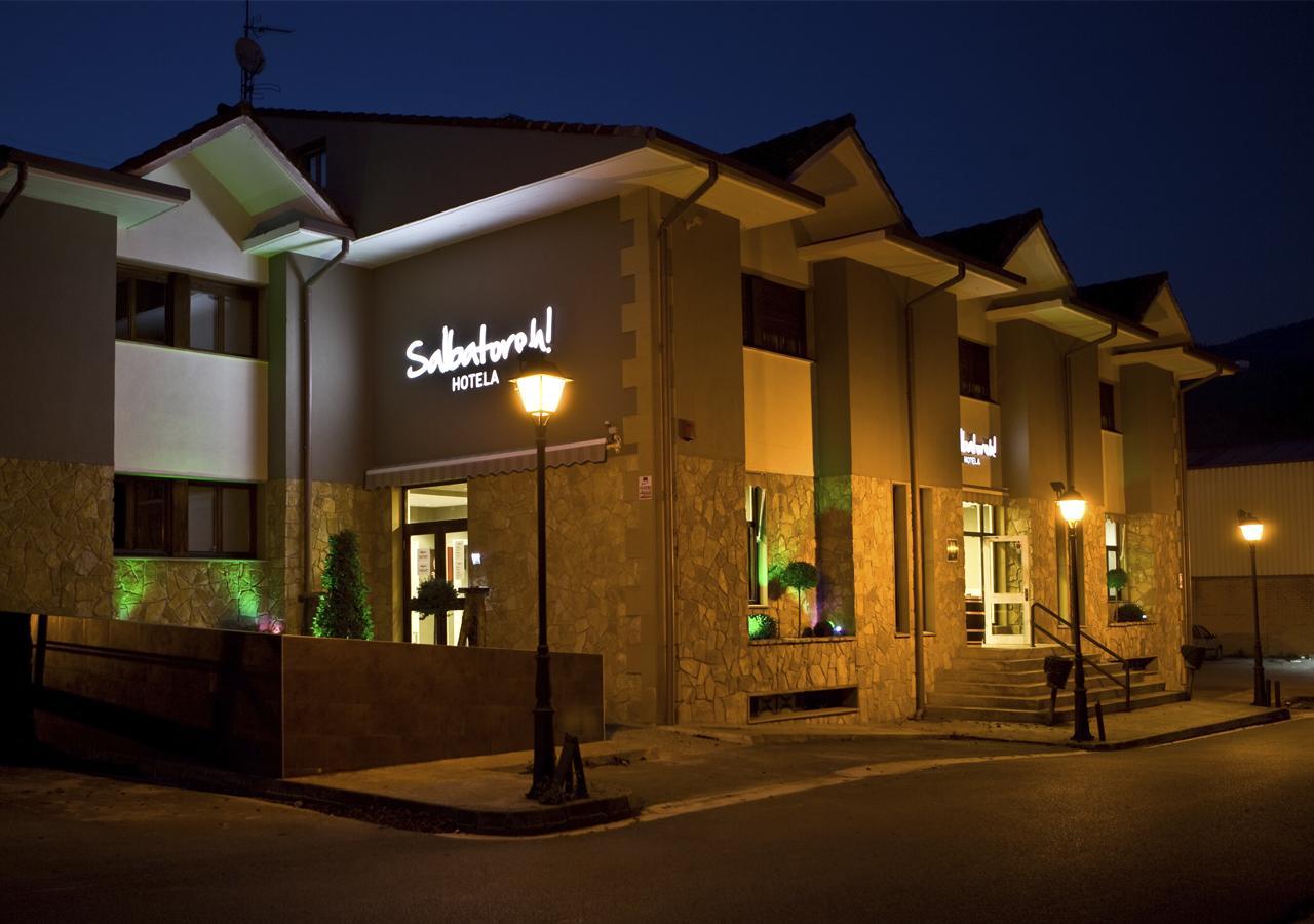 Hotel Salbatoreh Beasain Zewnętrze zdjęcie